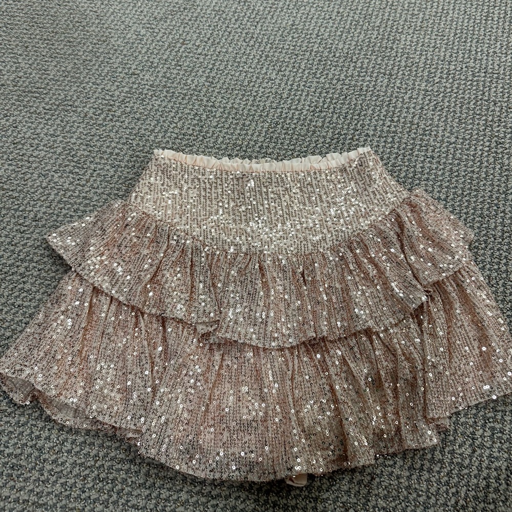 Olive & bette’s ruffle sequin skirt champagne color size small